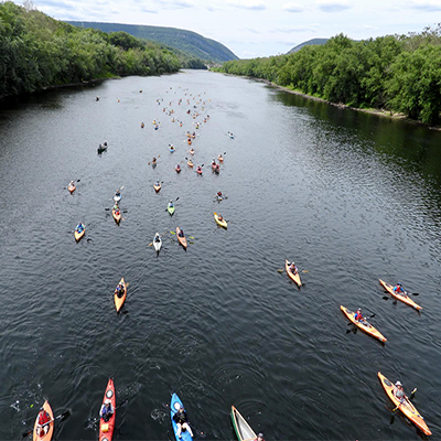 Sojourners paddling the Delaware River. Photo courtesy of Warren County.