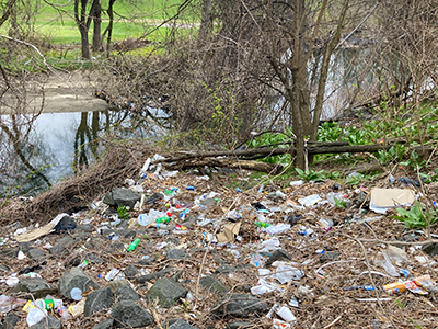 Plastic pollution along Philadelphia's Frankford Creek. This is one of the monitoring sites in DRBC's study. Photo by DRBC.