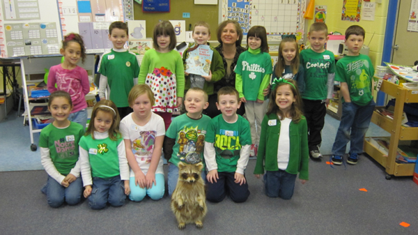 Acting Director of Interdistrict School Choice Maggi Downham and kindergarteners at Oldmans Township Elementary School in Pedricktown.