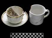 saucer and cups photo