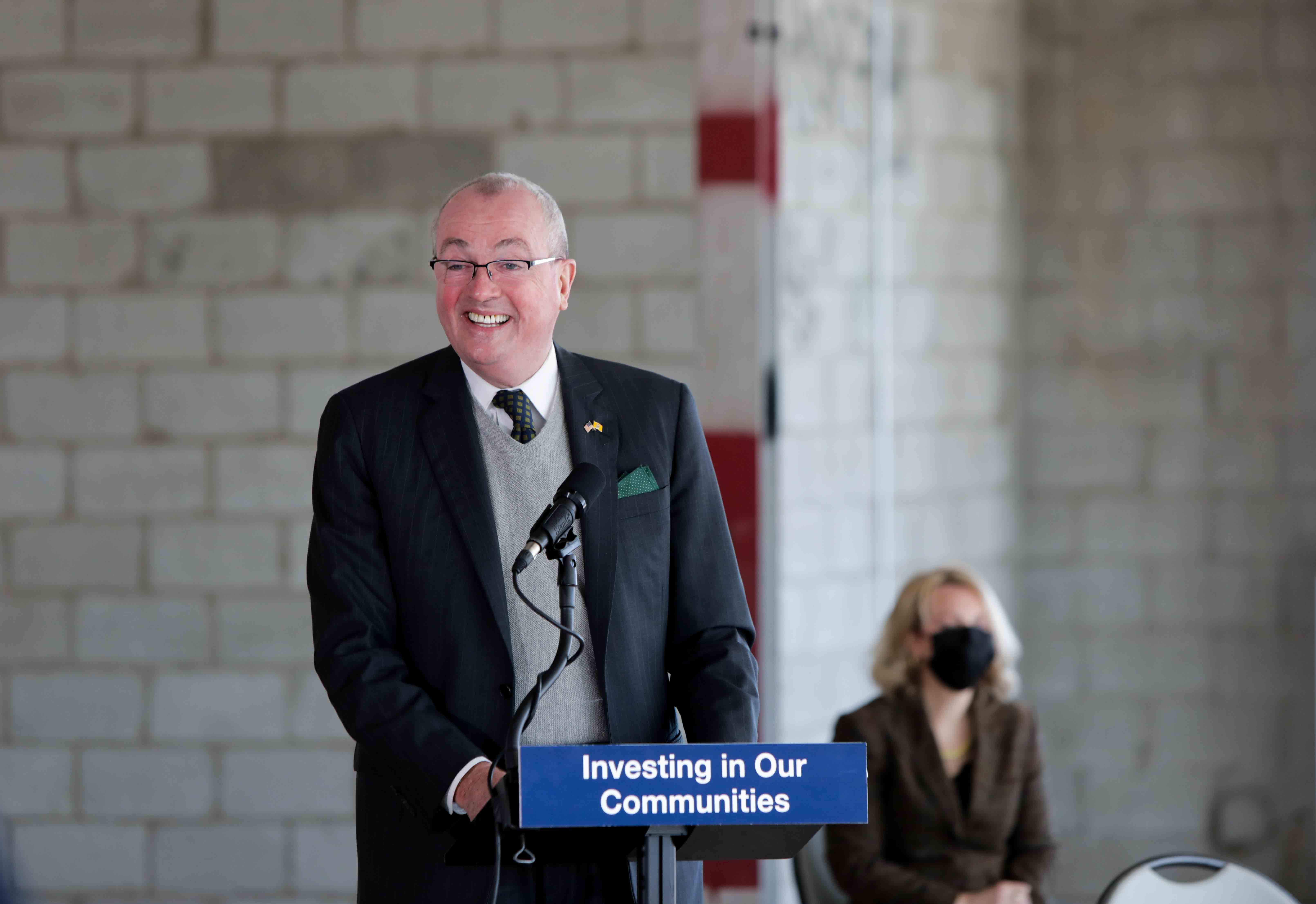 photo: Covernor statnding speaking