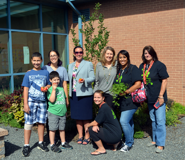 Photo of NJDA officials at the Bullock school garden