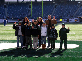 Department of Agriculture  NEW JERSEY DEPARTMENT OF AGRICULTURE HONORS  WINNING EAT RIGHT, MOVE MORE SCHOOL DURING NY JETS GAME