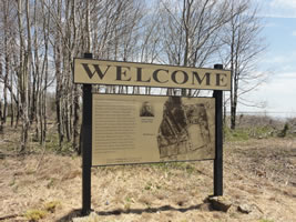 Welcome sign - Fort Mott