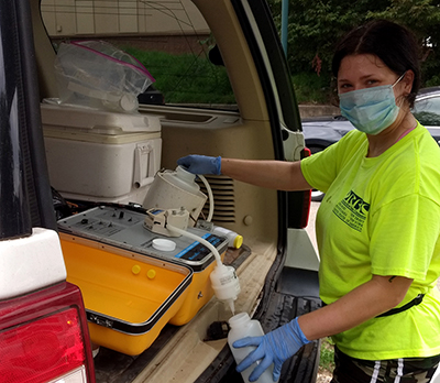 DRBC staff preps a sample for nutrient analysis. Photo by DRBC.