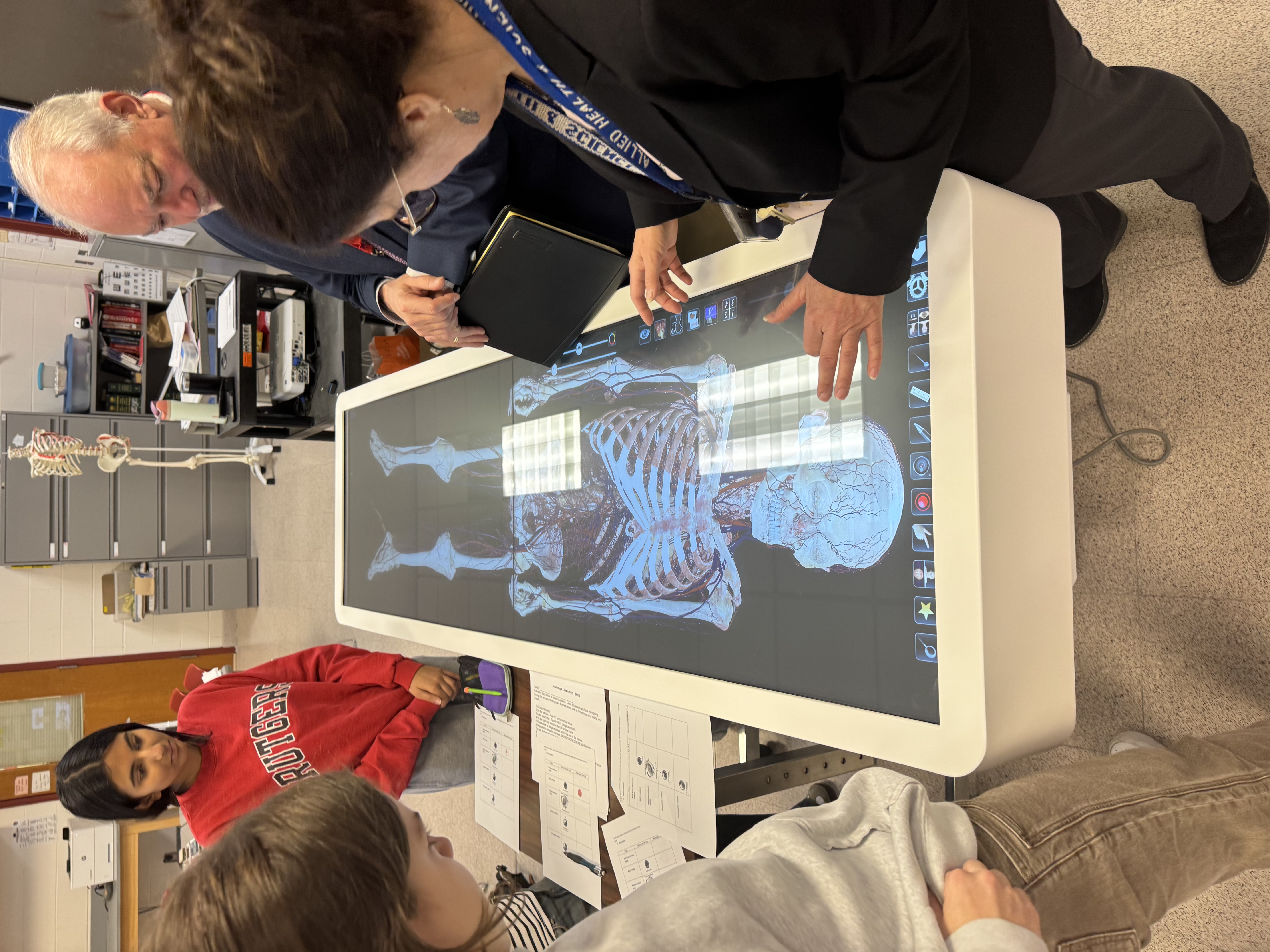 interactive table demonstration 