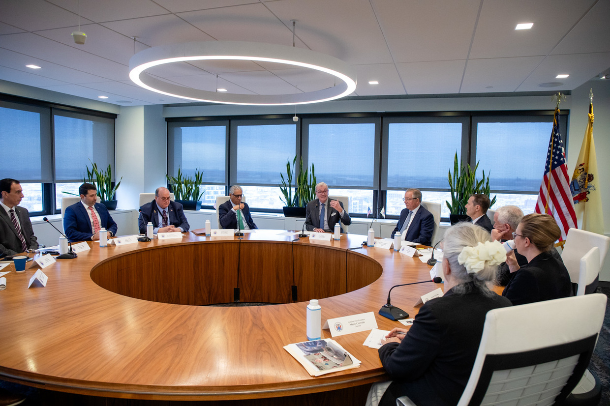 Photo: Governor Murphy in roundtable discussion