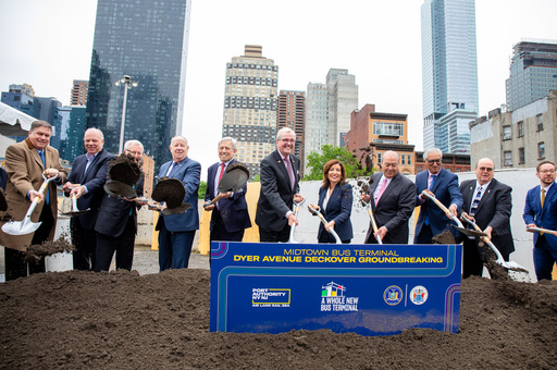 Governor Murphy and Governor Hochul breaking ground