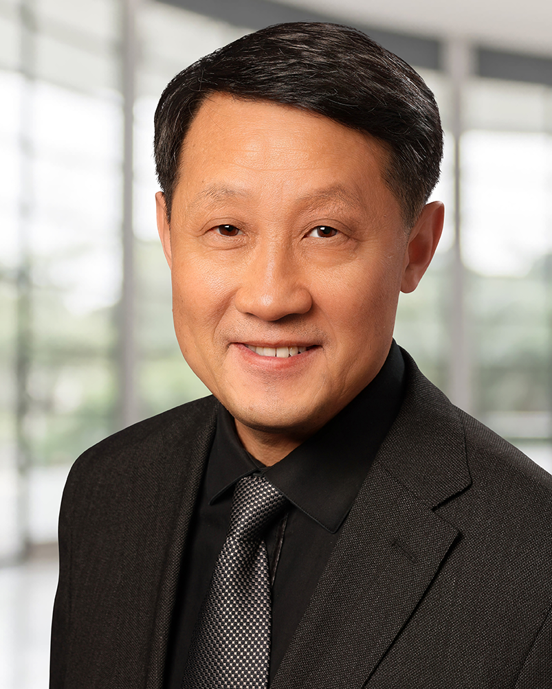 Alex Zhang headshot