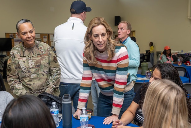 gov sherrill visits family fun day