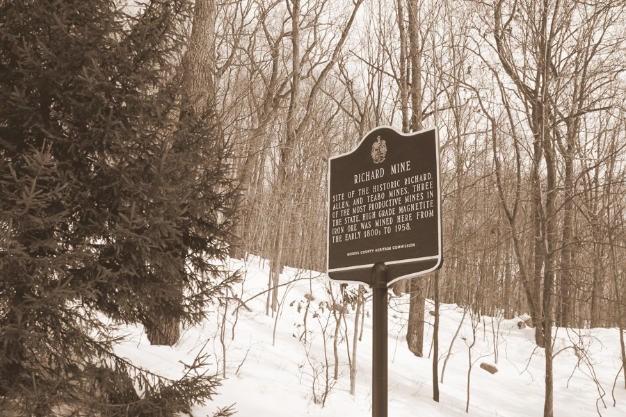 RIchard Mine historical marker