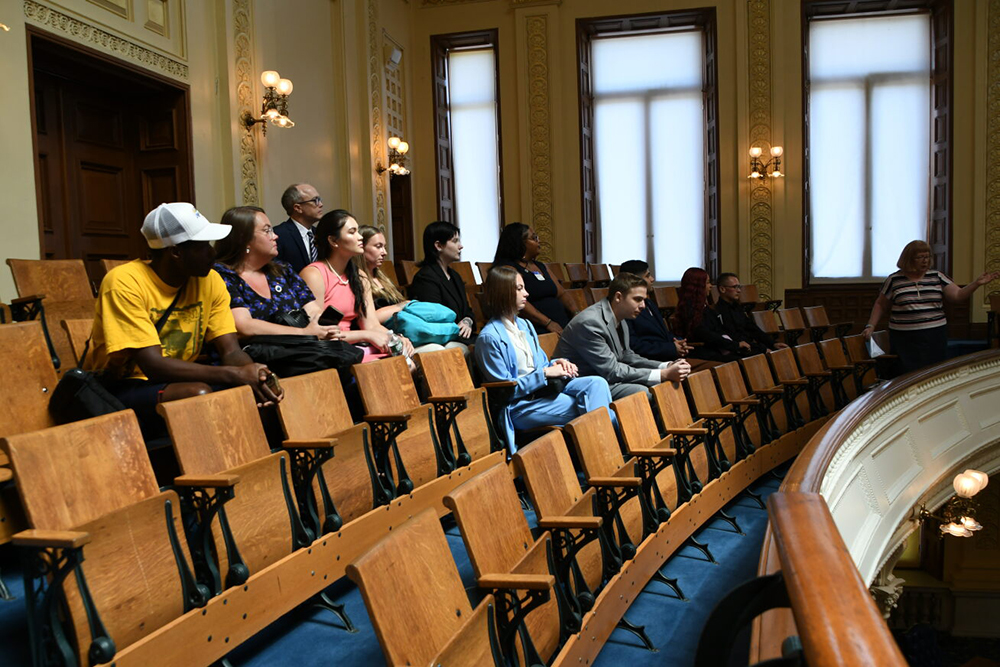 NJYRS members group shot at statehouse