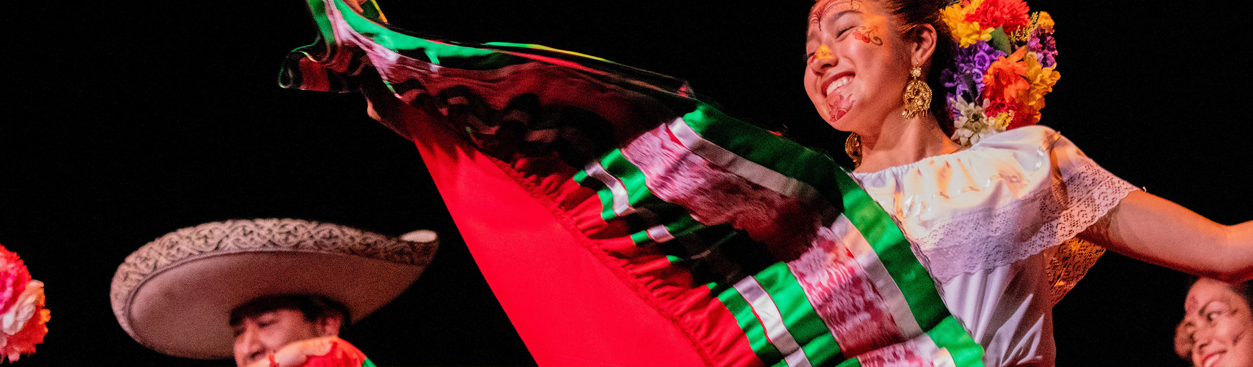 calpulli mexican dance company performing